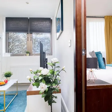 Haus Top Rated Luxury - Parking - Wifi - Smart Tv Birmingham